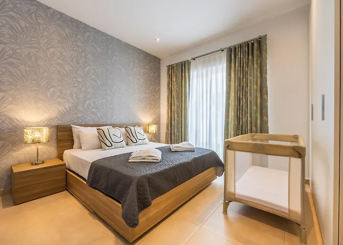 Fl7 Thelodge-amazing View W Big Terrace By Homely